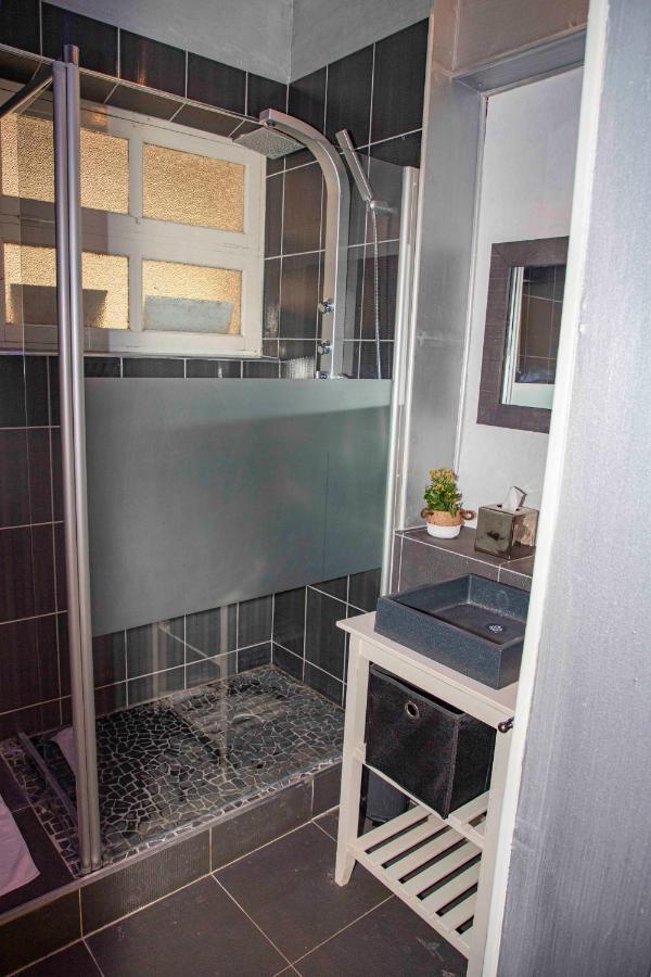 Les Suites De La Domaine Chateau De Fretoy Morlet Exterior photo